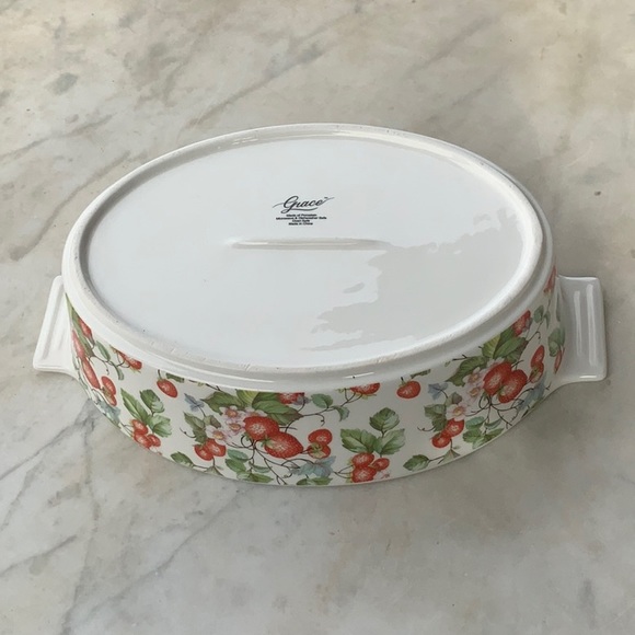 GRACES TEAWARE STRAWBERRY VINE  OVAL BAKER WITH LID 11 INCH NEW - Picture 9 of 10